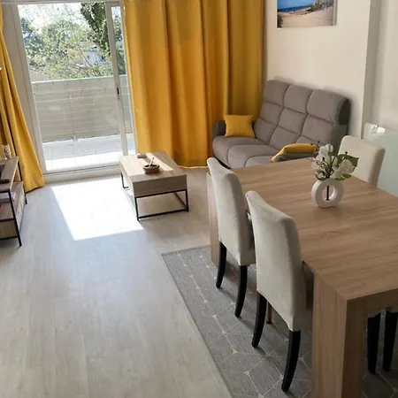 Duplex With Balcony And Close To The Sea Appartement *